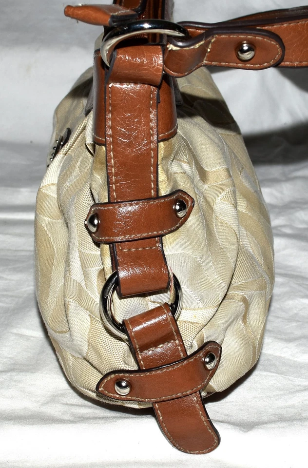 Bolso de hombro Rosetti de tela beige con diseño circular y cuero sintético marrón Foto 3 de 4