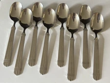 WALLACE FLATWARE 18/8 CHARDONNAY SOUP SPOONS RIBBED HANDLE SET OF 8