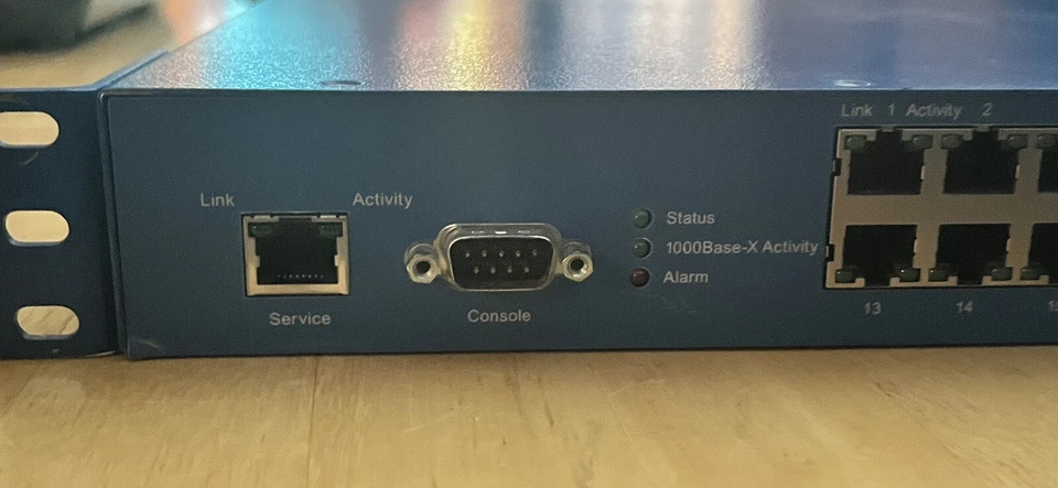 Cisco Airespace 4024 Power Over Ethernet Unit 4024P 120-240VAC 50/60Hz 1000Base- - Image 3 of 4