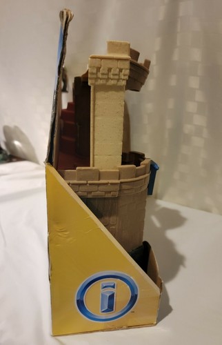 Fisher-Price Imaginext Castle Lion's Den 2014 New in Box - Picture 4 of 6