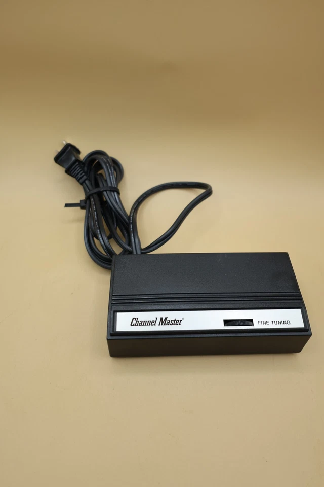 Channel Master Model 0764 35 Channel Block Converter with fine tuning - Image 2 of 4
