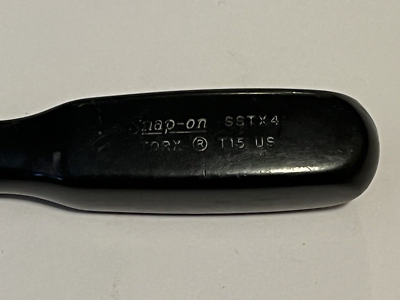 Snap On Vintage Black Hard Plastic Handle T15 Torx Tip Screwdriver