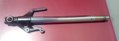 LEFT HAND TRIUMPH TRIDENT 660 FORK TUBE T2043811