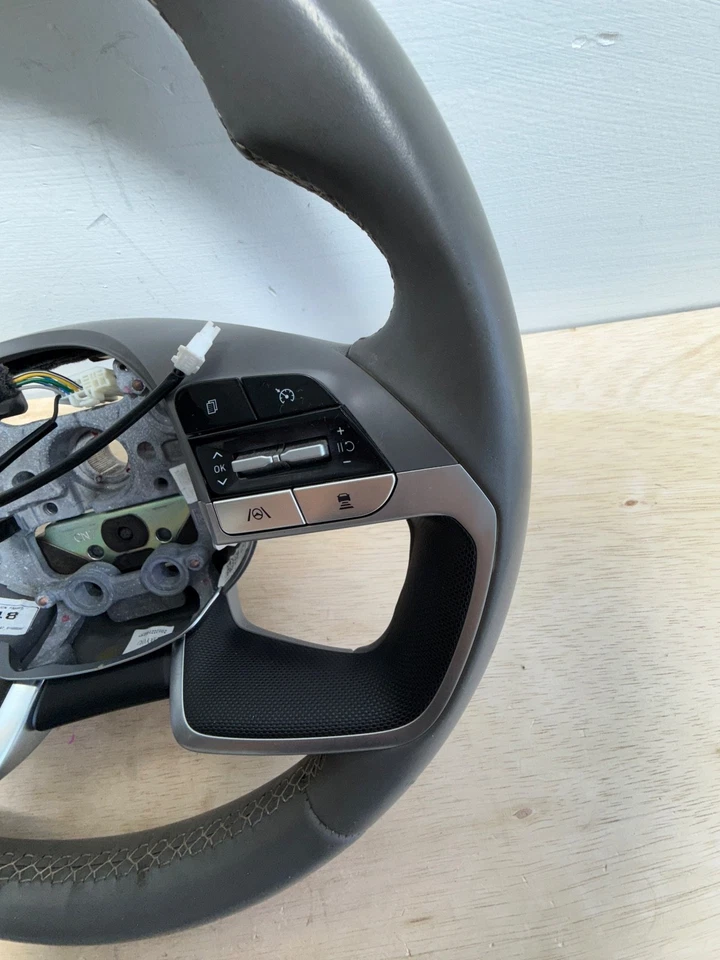 Volante Hyundai Elantra 2021 2022 2023 con interruptor OEM 56170AA000 gris Foto 4 de 4