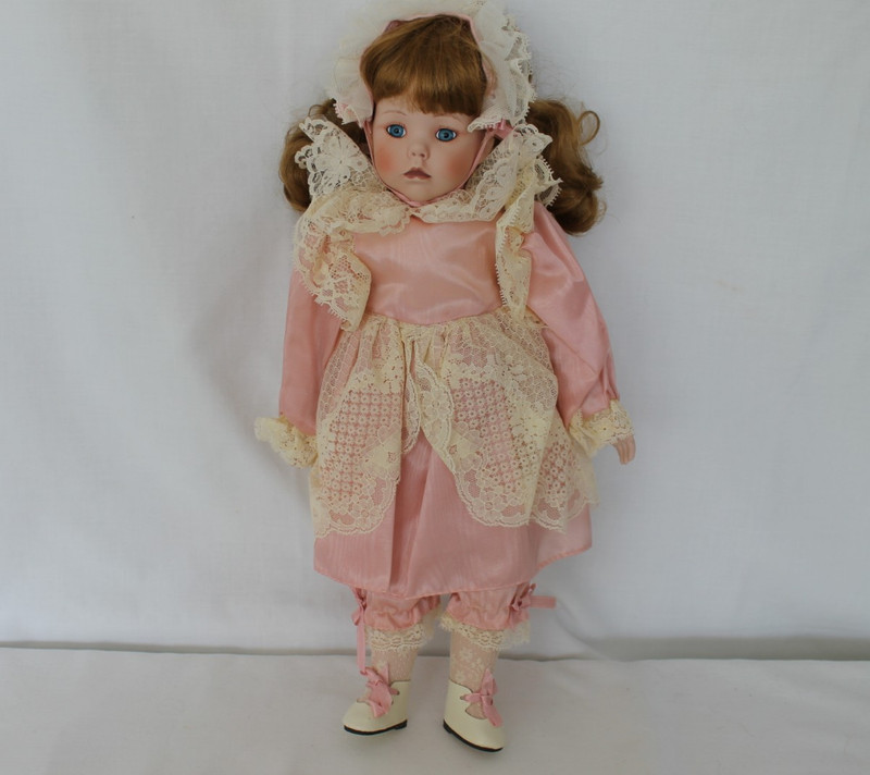 16 inch Seymore Mann Doll Connoisseur collection 172 of 2500