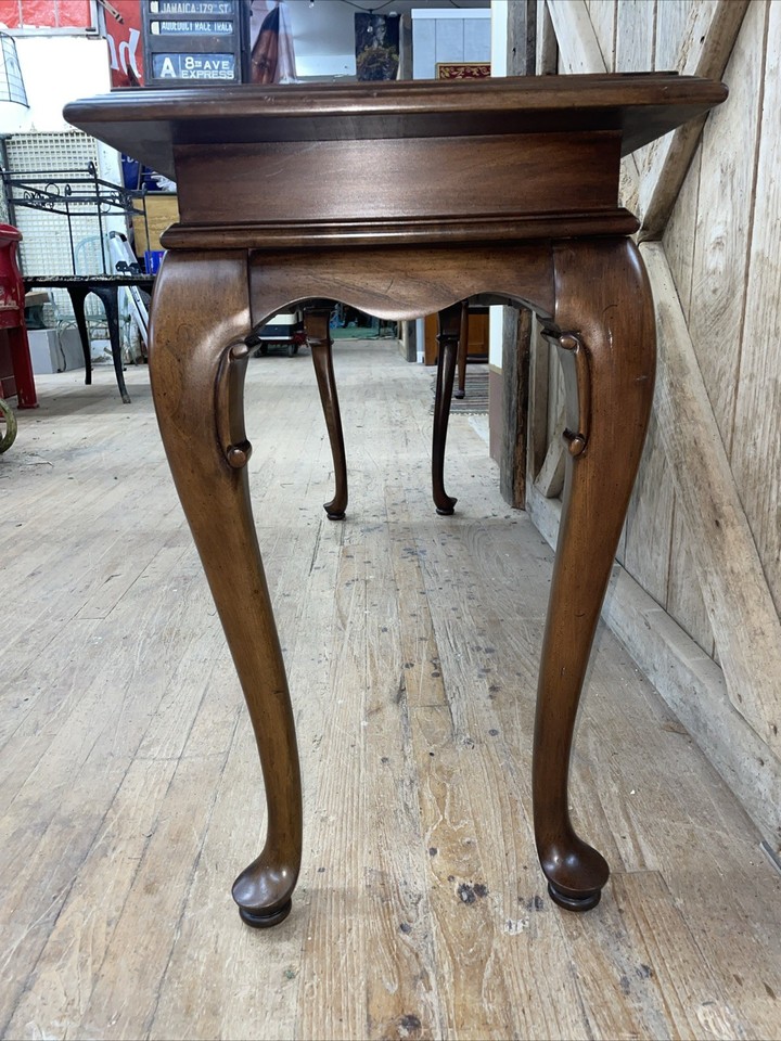 Ethan Allen Queen Anne Cherry Sofa Table Console Flat screen TV stand ...