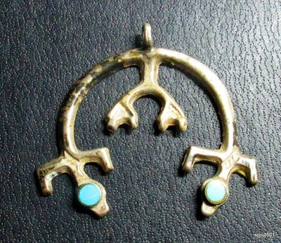 Vintage Navajo Sandcast Naja Pendant Sterling Turquoise Snake Eye Native America