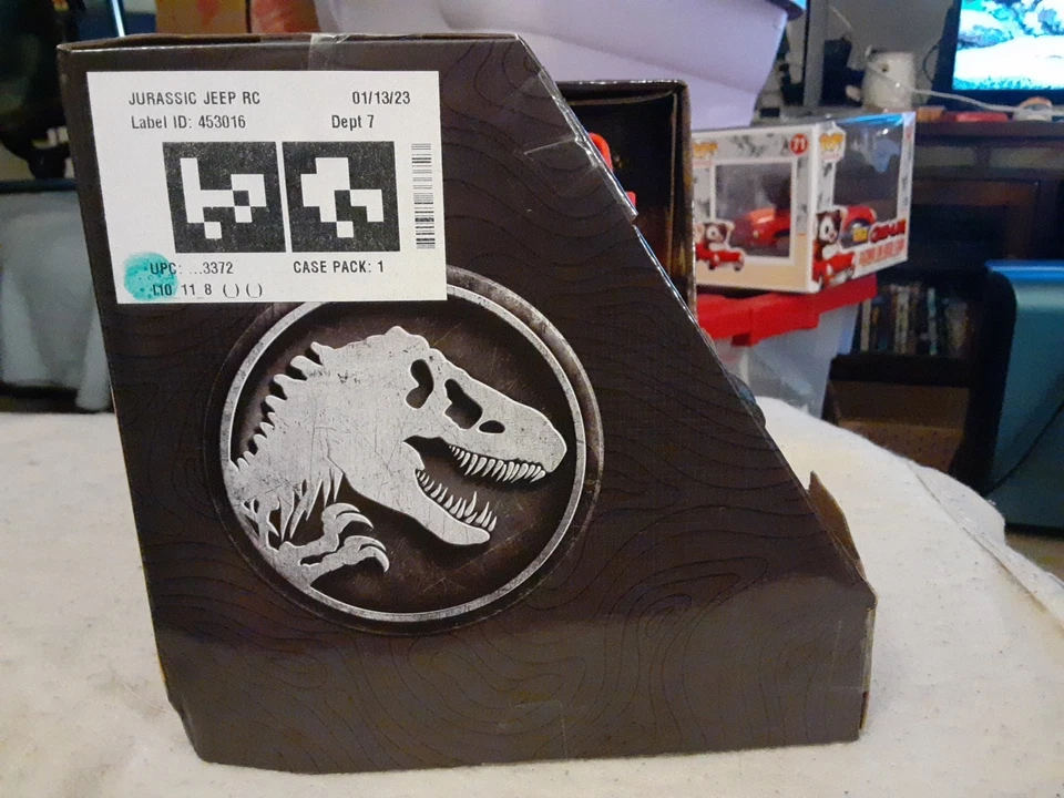 ¡NUEVO! Jada Toys Jurassic World escala 1:16 RC Jeep Wrangler! ¡Uso en AGUA Y TIERRA! Foto 4 de 4