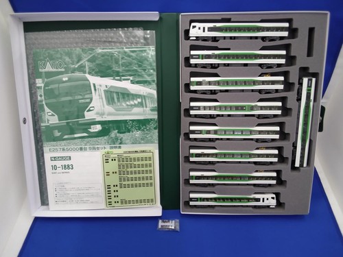 Kato N Gauge 10-1883 E257 Series 5000 9-Car Set - 第 1/11 張圖片