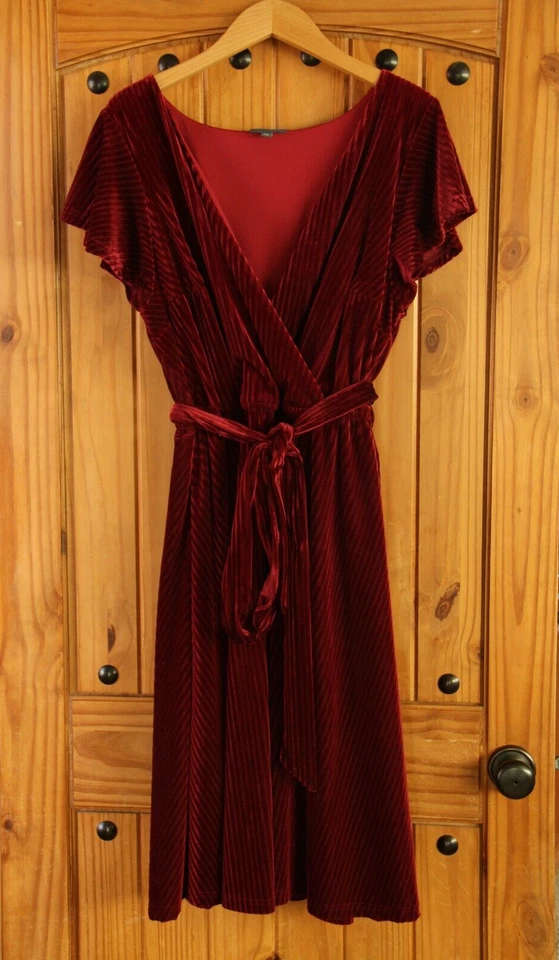 Modcloth Woman's 2X Merlot Velvet V-Neck Short Sleeve Faux Wrap Maxi Dress - Image 2 of 4