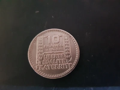 10 FRANCS Turin 1945 grosse tête GT rameaux courts RC TB+ - Photo 1/4
