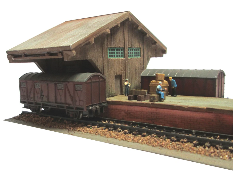 Colinter Productions - maquette Echelle N - HALLE MARCHANDISE type BOIS 1 porte - Photo 3/4