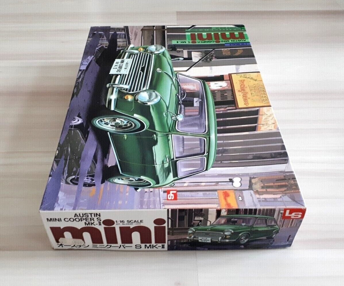 ヘルパ MINICOOPER COLLECTORSBOX EUROPE 1993 Original factory 1:24 Welly FX BMW Mini cooper 1300 diecast