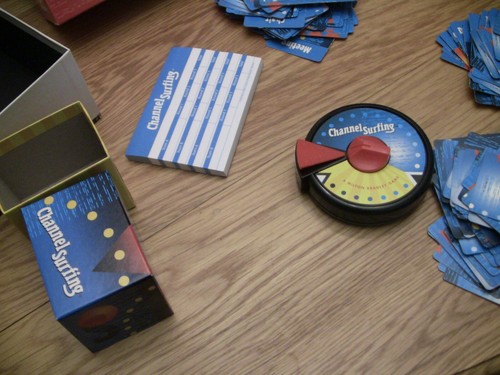 Channel Surfing Milton Bradley Complete TV Party Board Card Game Vintage 1994 - Picture 2 of 6
