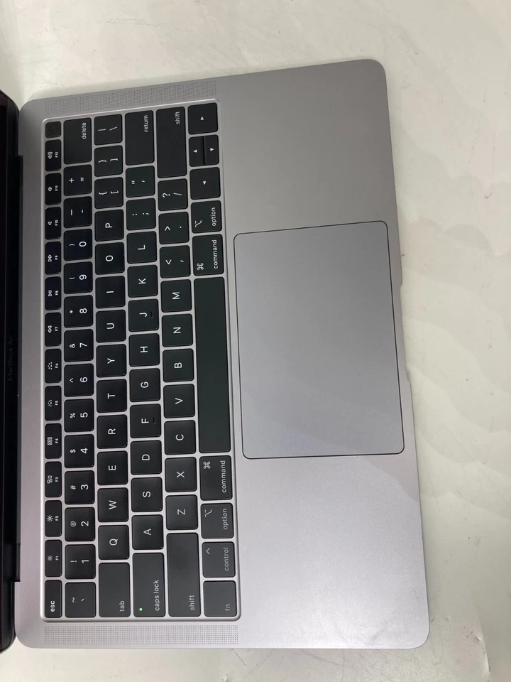 MACBOOK AIR A1932 i5-8210Y 1.60GHz 8GB 128GB macOS Ventura CC 602 - Image 3 of 4