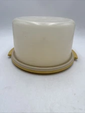 Vtg Tupperware Cake Carrier Harvest Gold 15" x 7" 683-5 & 684-5 LG Size W/ Lid