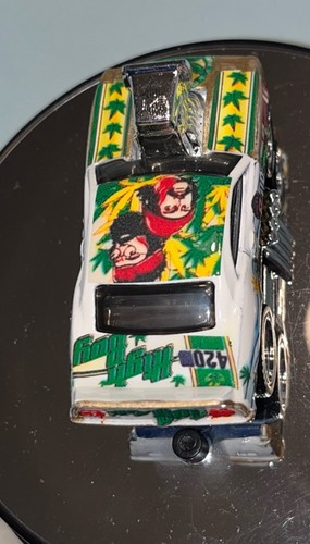 Custom" Hot wheels Tooned 69 Camaro Z-28 Cheech & Chong Real Riders 13 X 15 MM, - Picture 13 of 13