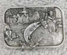 Fly Fishing Sport Fisherman Scene Pewter Vintage 1982 Belt Buckle Siskiyou M-10