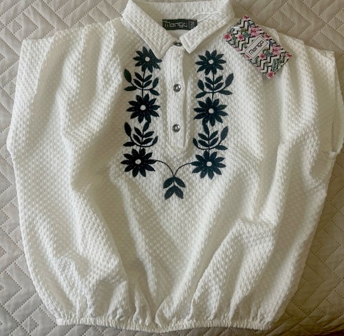 Classic Girls Short Sleeve Shirt Collar Soft Blouse Uniform Tops with flowers.  - Picture 1 of 7