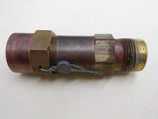 SUPERIOR 3045-300 3/4" BRASS 21.12 LBS AIR/MIN 300 PSI MAX PRESSURE RELIEF VALVE