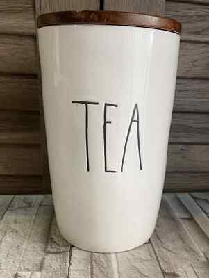 RAE DUNN ''TEA'' Medium Canister White Airtight Jar Wooden Lid 7'' x 4'' Cellar NEW