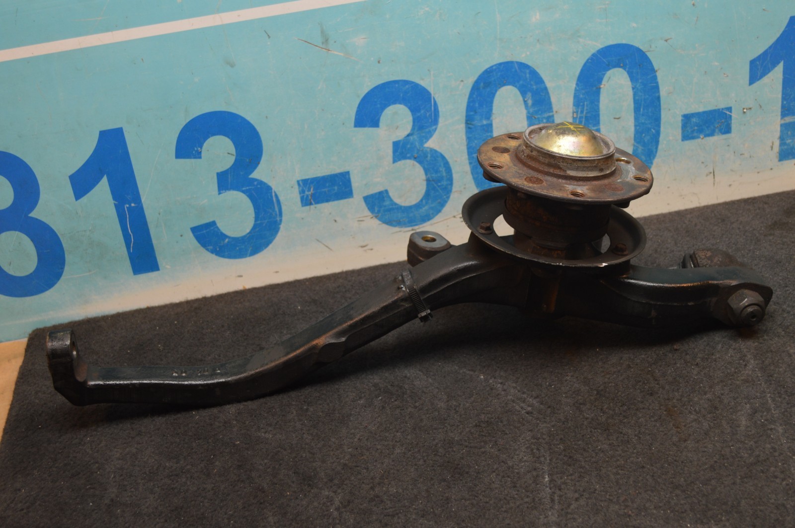 05-09 BENTLEY ARNAGE TURBO FRONT LEFT DRIVER HUB KNUCKLE SPINDLE OEM PD20835PF