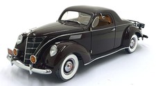 Precision 100 1/18 Scale Diecast 32890 - 1937 Lincoln Zephyr - Burgundy