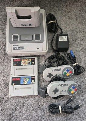 Super Nintendo SNES Konsole Grau, PAL-Version, Inkl. Spiel