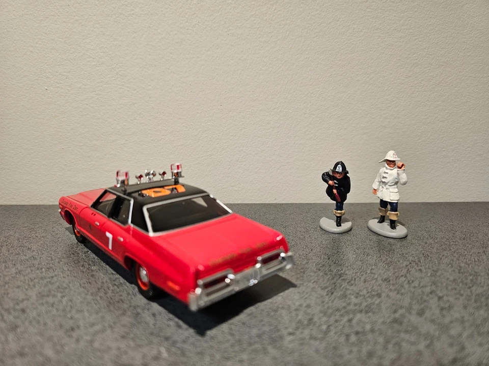 Dodge Monaco Division Chief Car 1974 1:43 Diecast Corgi Departamento de Bomberos de Chicago Foto 4 de 4
