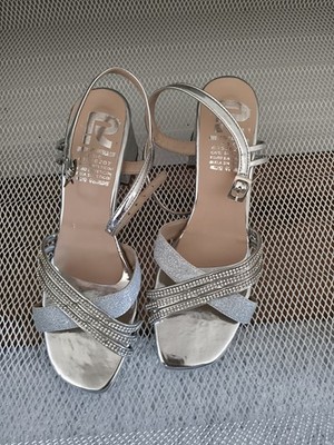 Elegante silberne Sandalen mit Glitzer   wie neu
