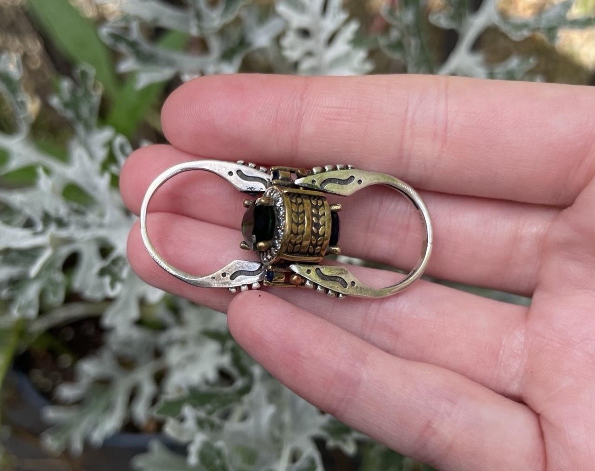 Reversible Two Tone Gemstone - image 5