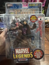 TOY BIZ MARVEL LEGENDS SERIES IV 4 GAMBIT with COMIC BOOK & DISPLAY STAND