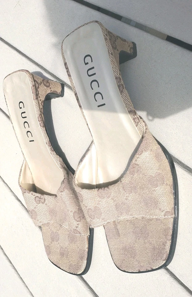 Gucci Womens Shoes Monogram GG Vtg Sandal Size 7.5 Slip-On Beige Brown Canvas  - Image 3 of 4
