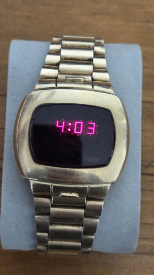 Reloj Pulsar Time Computer #709002 vintage años 70 LED bisel 14K GF y original Banda Foto 2 de 4