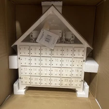 Glitzhome 15.35" H Wooden Led Countdown Farmhouse. NEW