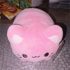 Aurora Tasty Peach Studios Strawberry Nomwhal Plush Stuffed Animal