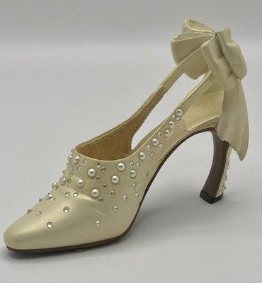Just The Right Shoe  Forever Yours  Raine Vintage 1999 Willitts Design