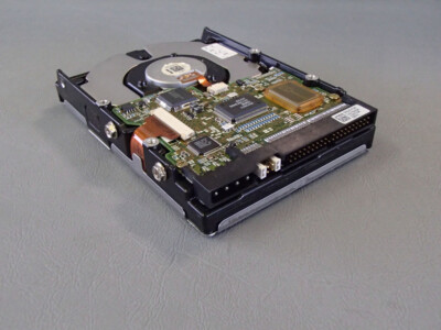 DHEA34330EI82115HG - IBM - DHEA-34330 EI82115 HG / Festplatte GEBRAUCHT