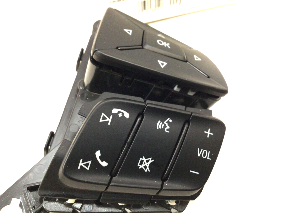 2016-2019 Ford Explorer Steering Wheel right Phone Volume Switch