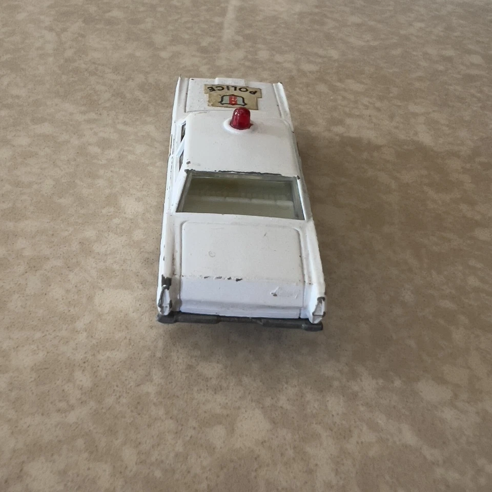 Matchbox Lesney Superfast No. 55 or 73 MERCURY POLICE CAR - RED LIGHT DOME - Image 4 of 4