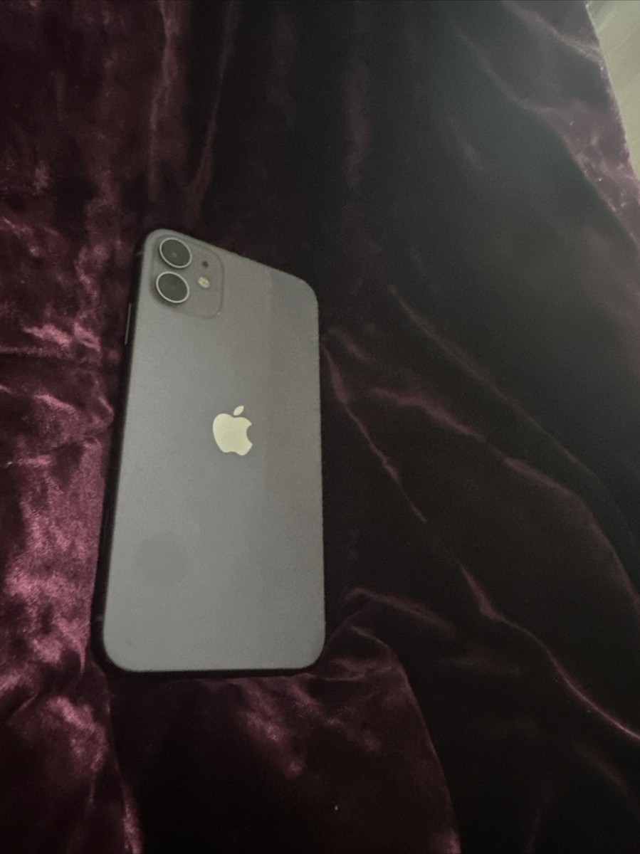 Apple iPhone 11 - 64 GB - Purple (AT&T) (Single SIM). Box Included