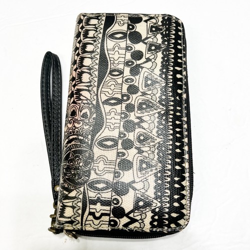 SakRoots Wallet Black & Cream Abstract Print All Over Wristlet Full Zip Around - Picture 6 of 22