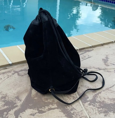BOTTEGA VENETA BLACK SUEDE & LEATHER DRAWSTRING BACKPACK PURSE MADE IN ITALY - Picture 9 of 23