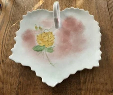 Limoges Chamart Tidbit Dish Porcelain w/ Handle  7" Leaf Shape Vintage France
