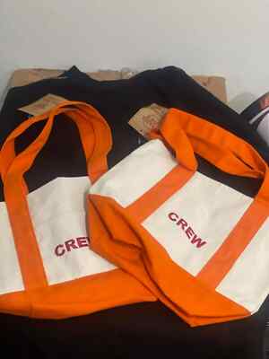 Trader Joe s- EXCLUSIVE EMPLOYEE S Only-  Crew  Orange Mini Canvas Tote Bag Of 2