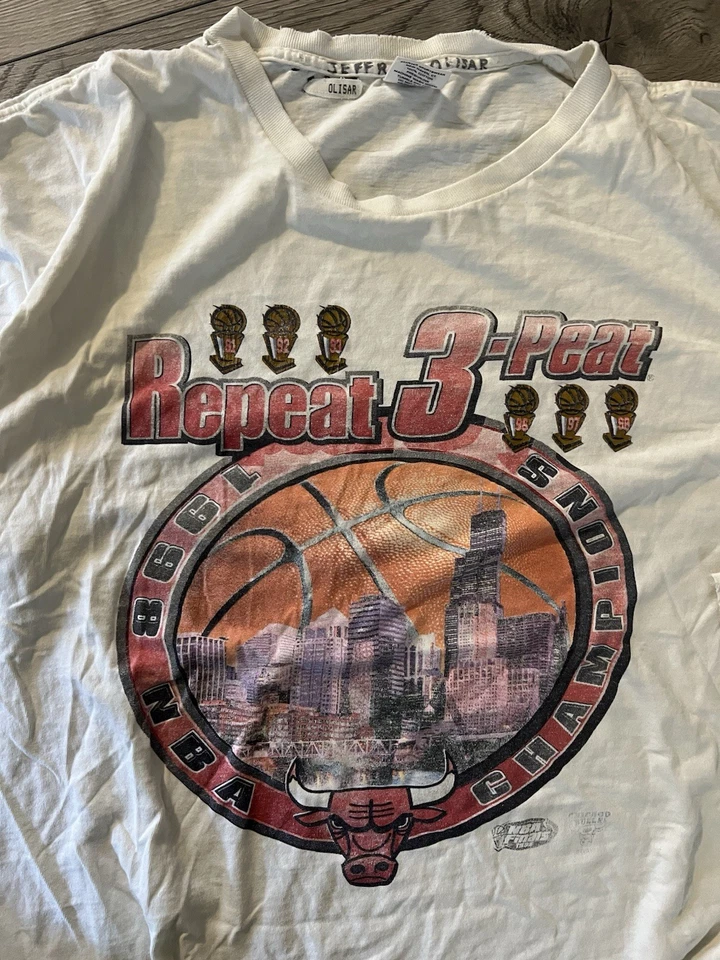 Paquete vintage de los Chicago Bulls desgastado (talla XL) Foto 3 de 4