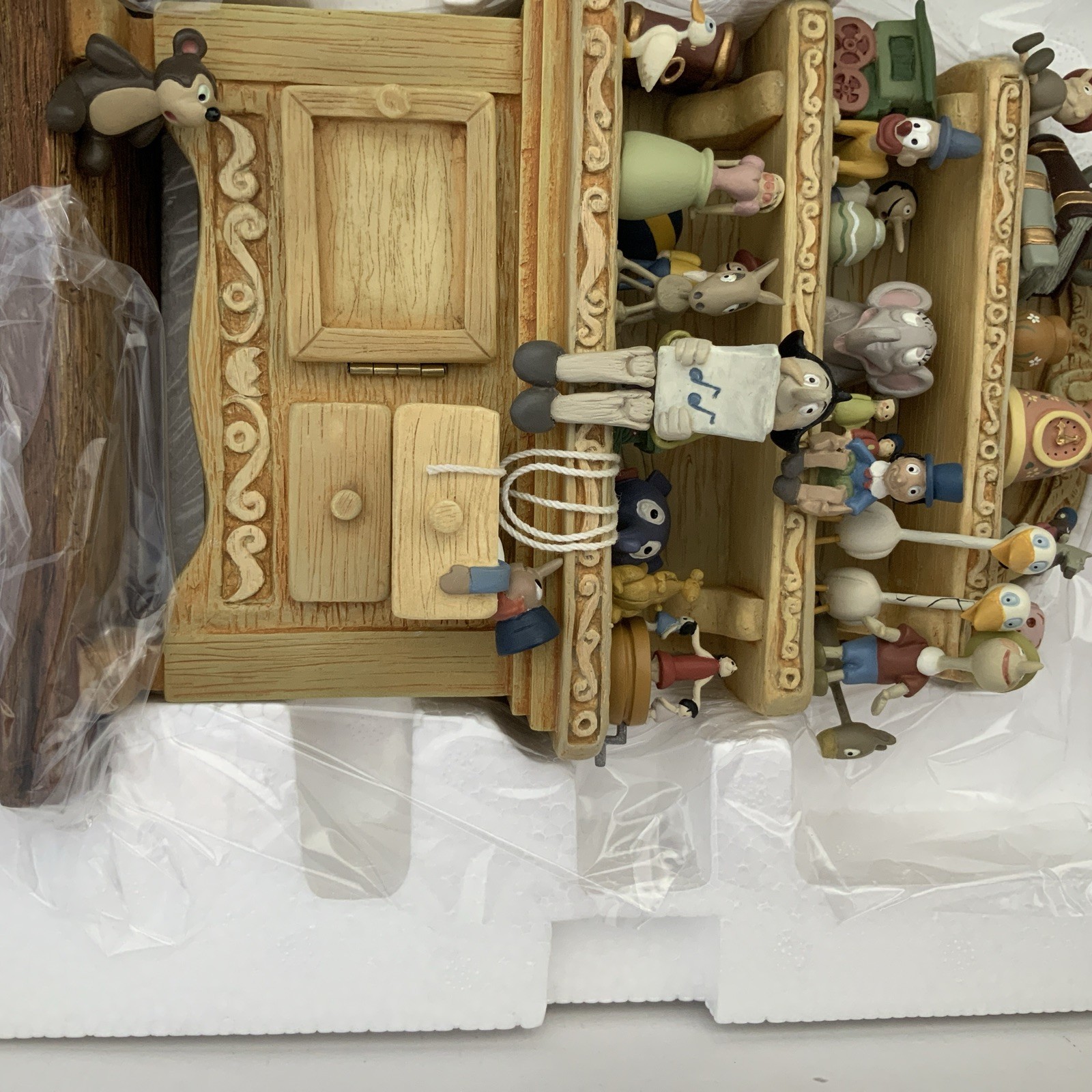 WDCC Pinocchio’s Geppetto's Toy Hutch “Geppetto’s Toy Creations” w/WDCC 1998 Pin