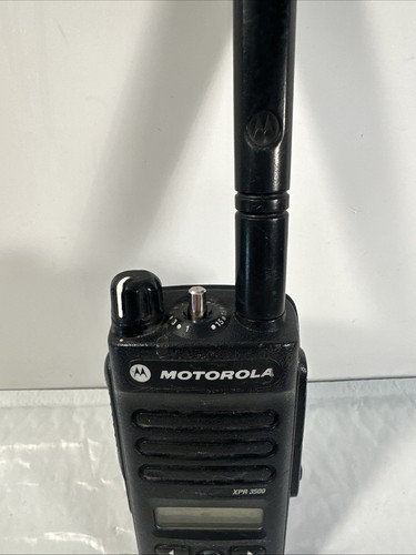 Motorola XPR3500 AAH02RDH9JA2AN UHF 403-512Mhz Radio cyfrowe/bez baterii - Zdjęcie 2 z 7