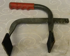 UNBRANDED UNIVERSAL ADJUSTABLE HEAVY DUTY CAR BATTERY CARRIER