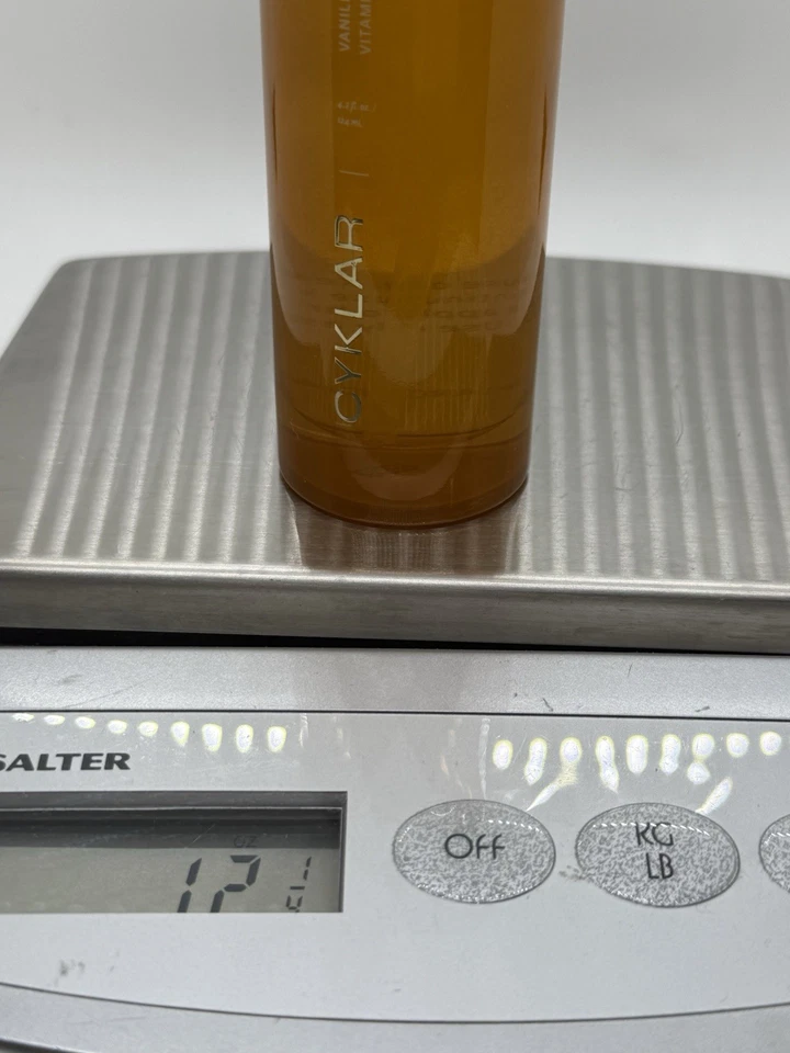 Aceite corporal, ectoína, escualano y escualano CYKLAR Vanilla Verve vitamina C 124 ml Foto 4 de 4